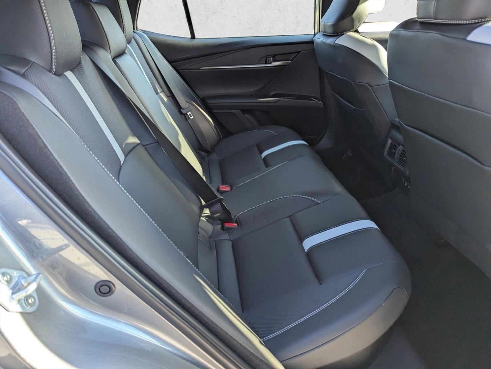 2026 Toyota Camry SE (SE)