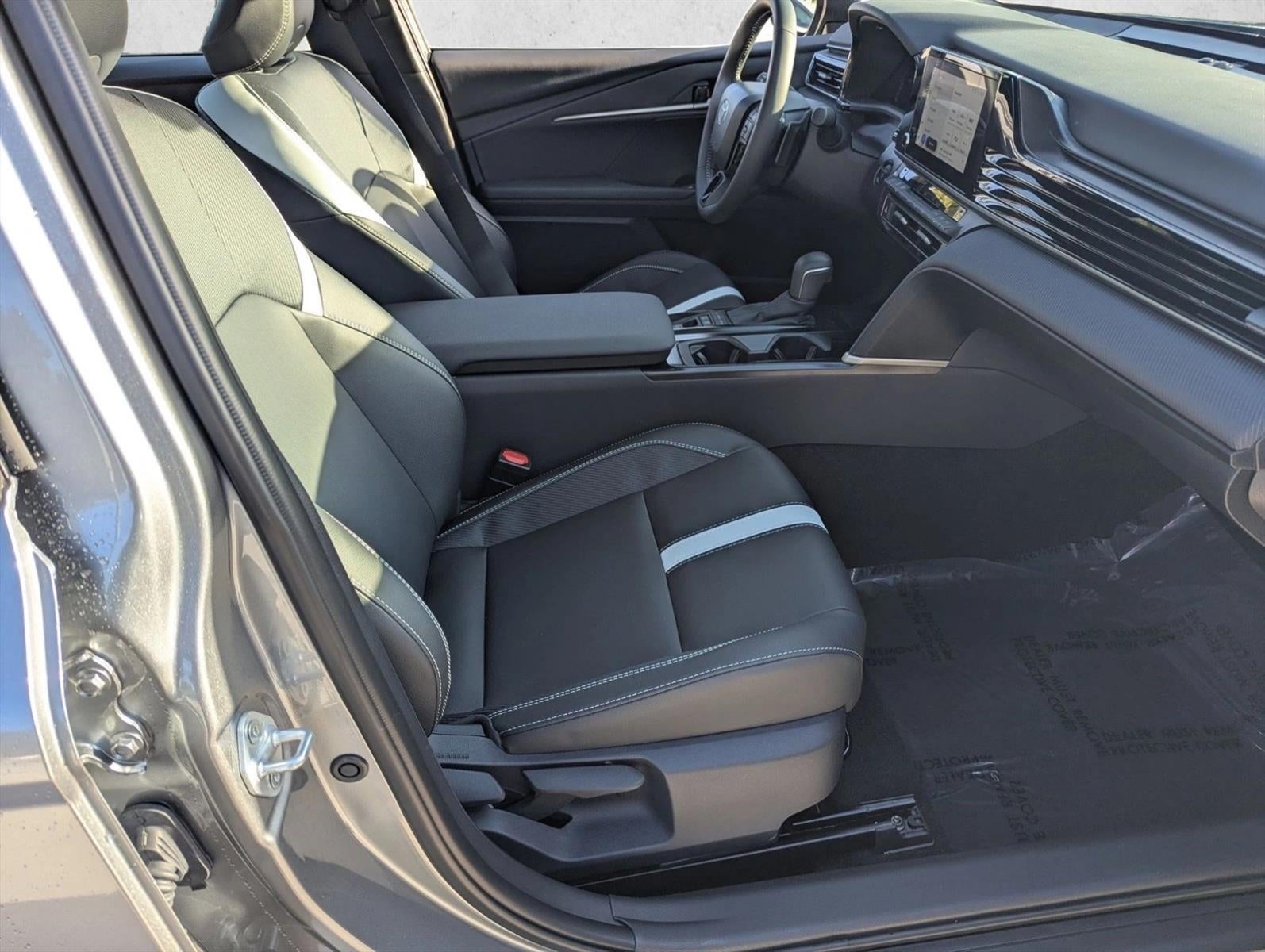 2026 Toyota Camry SE (SE)