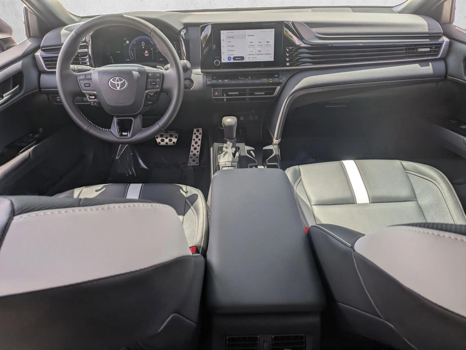2026 Toyota Camry SE (SE)