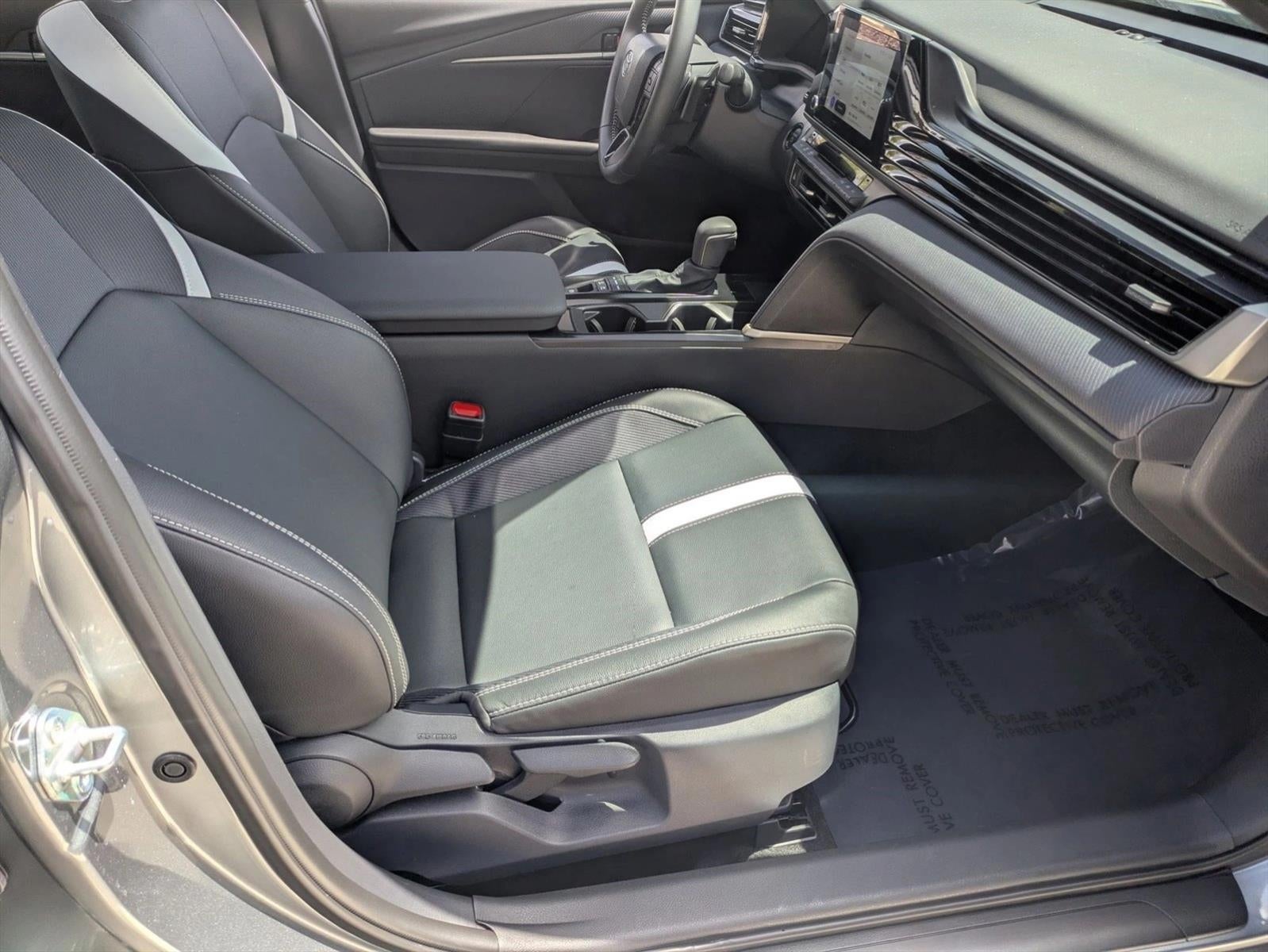 2026 Toyota Camry SE (SE)