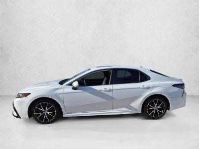 2024 Toyota Camry SE Auto (SE)
