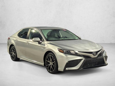 2023 Toyota Camry SE Auto (SE)