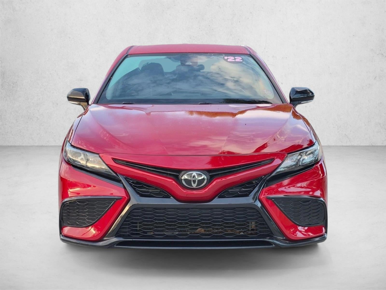 2022 Toyota Camry SE Auto (SE)