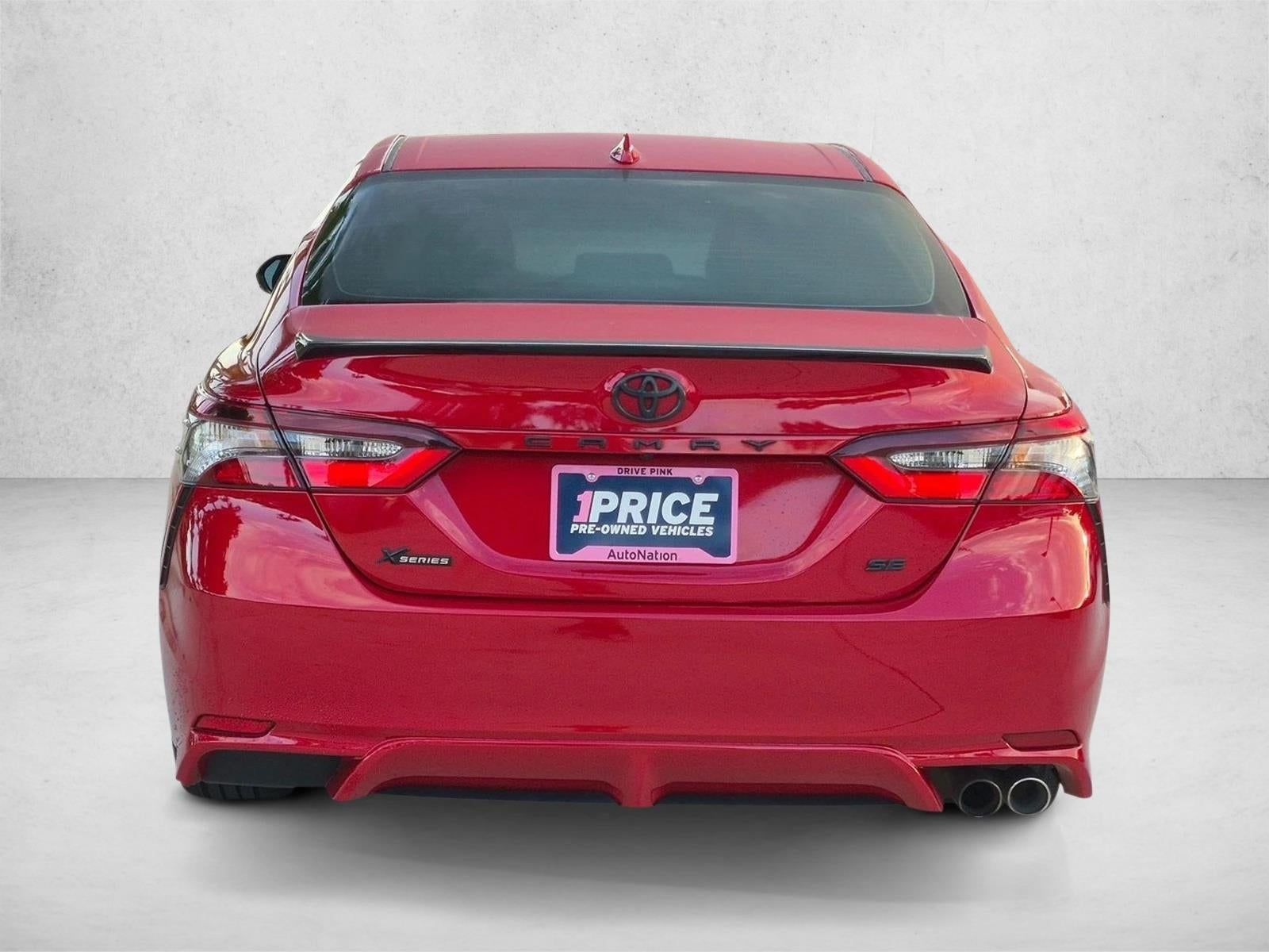 2022 Toyota Camry SE Auto (SE)