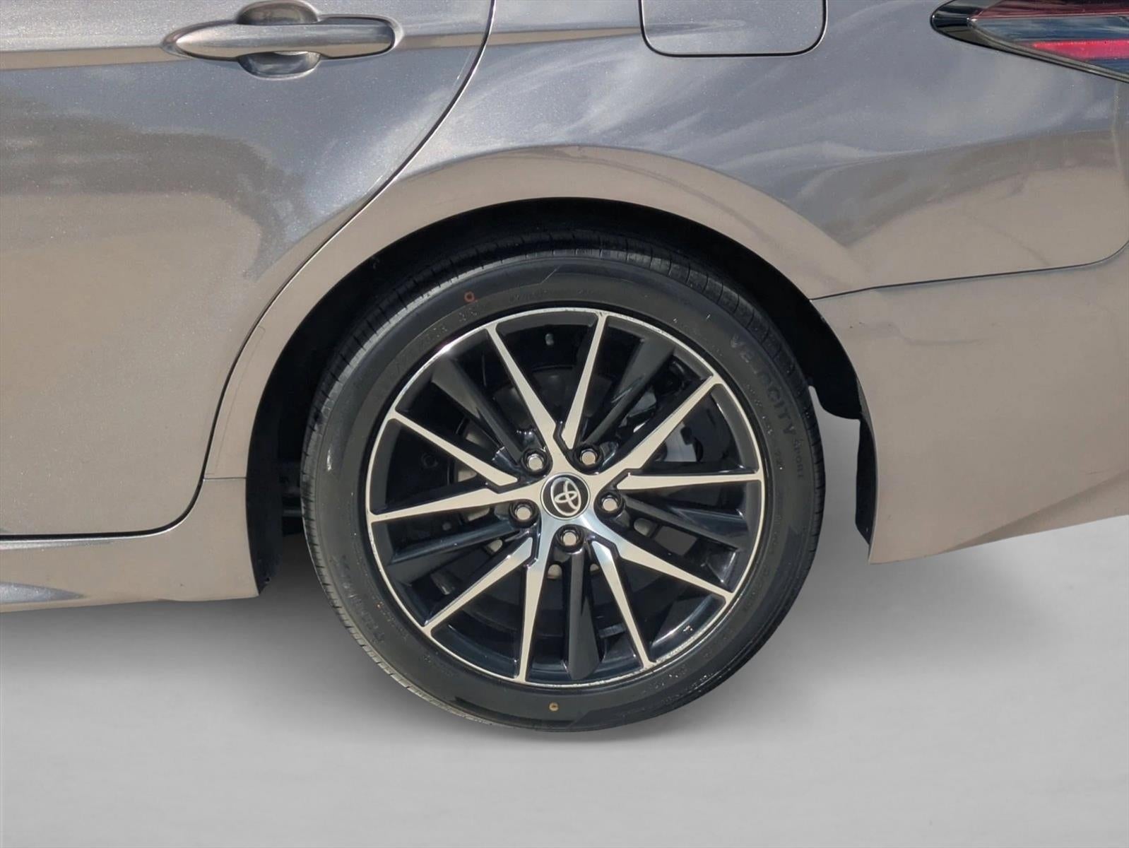 2024 Toyota Camry SE Auto (SE)