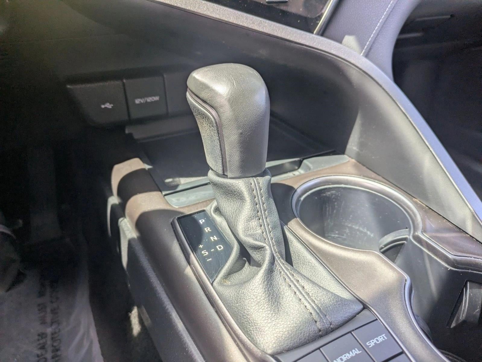 2024 Toyota Camry SE Auto (SE)