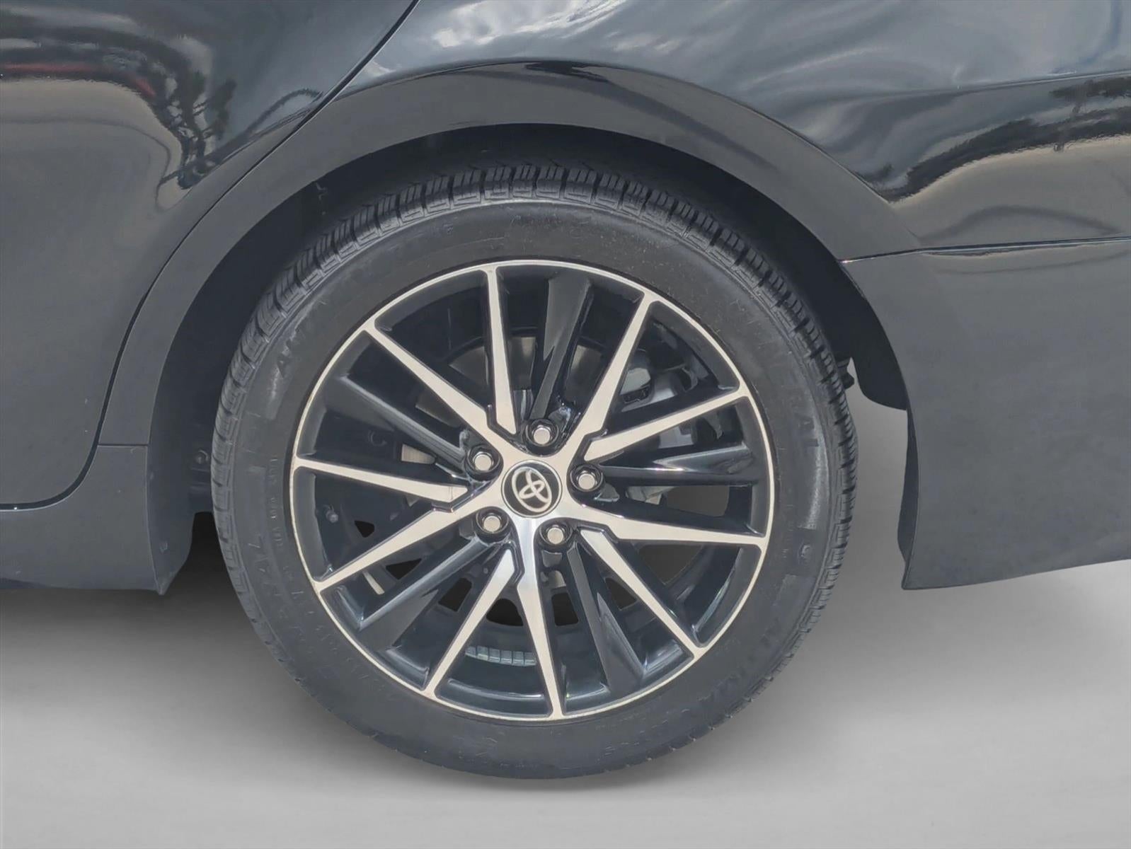 2024 Toyota Camry SE Auto (SE)