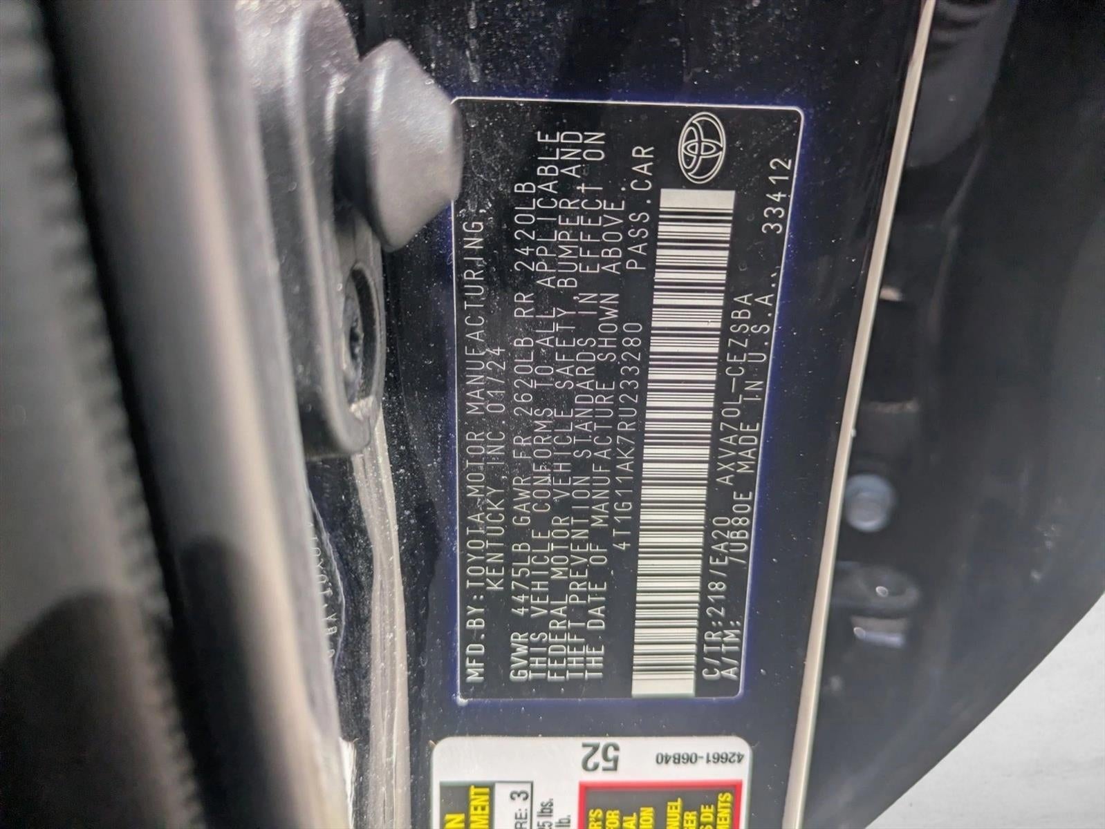 2024 Toyota Camry SE Auto (SE)