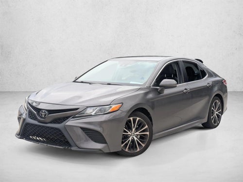 2020 Toyota Camry SE Auto (SE)