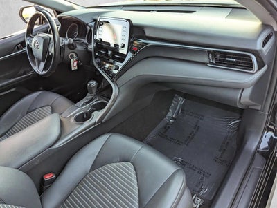 2021 Toyota Camry SE Auto (SE)