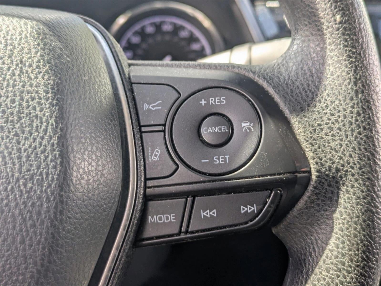 2020 Toyota Camry LE Auto (SE)