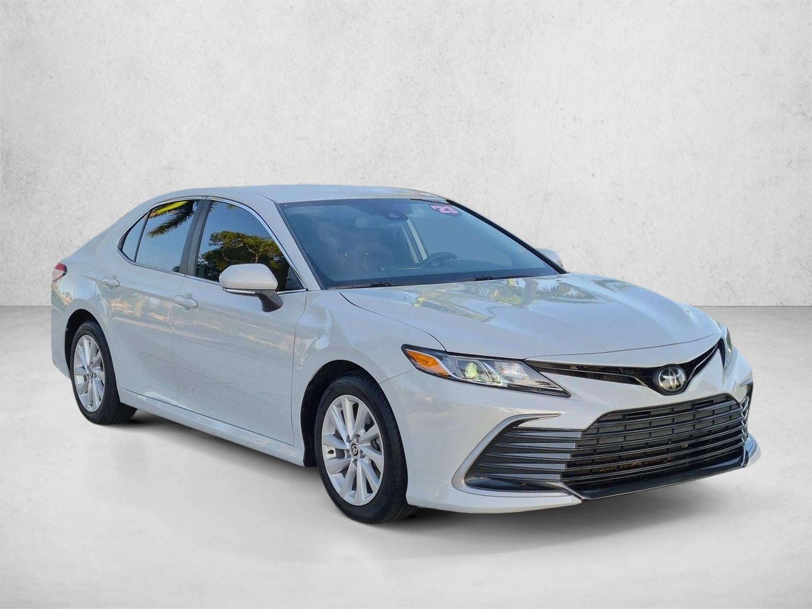 2023 Toyota Camry LE Auto (SE)