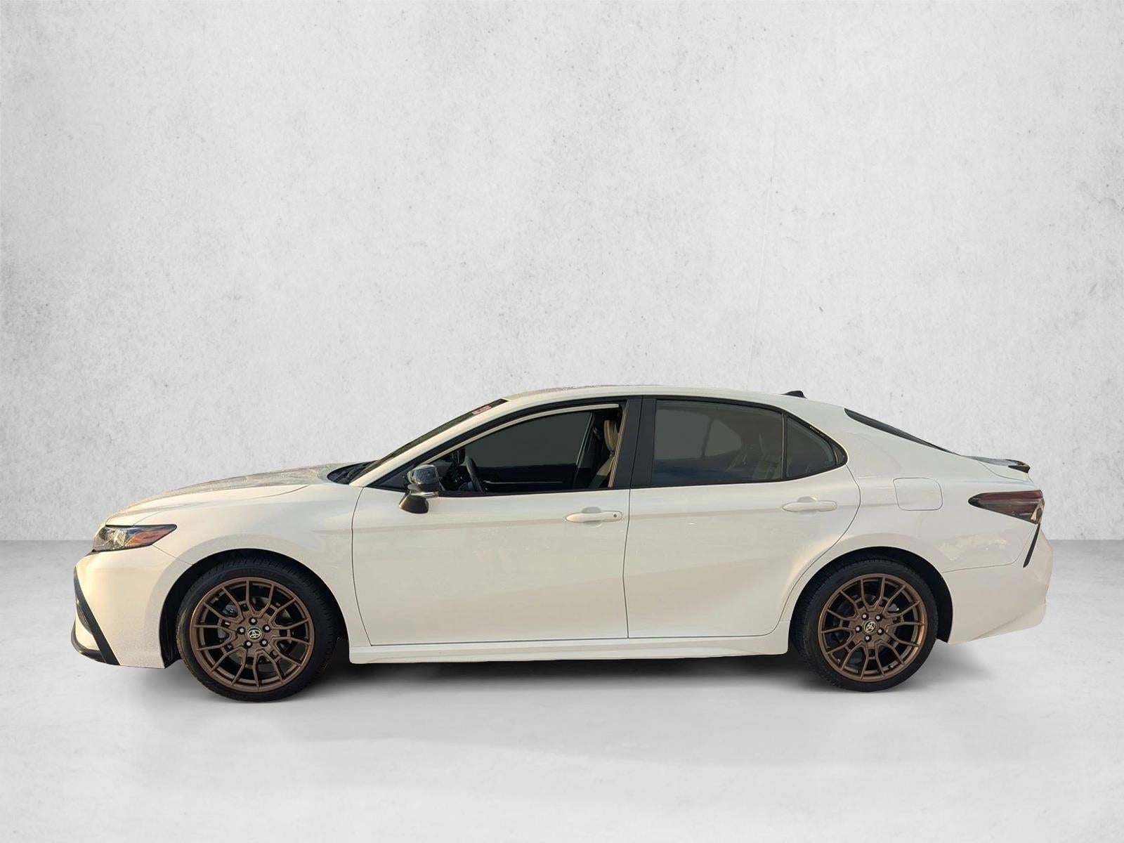 2023 Toyota Camry SE Nightshade Auto (Natl)