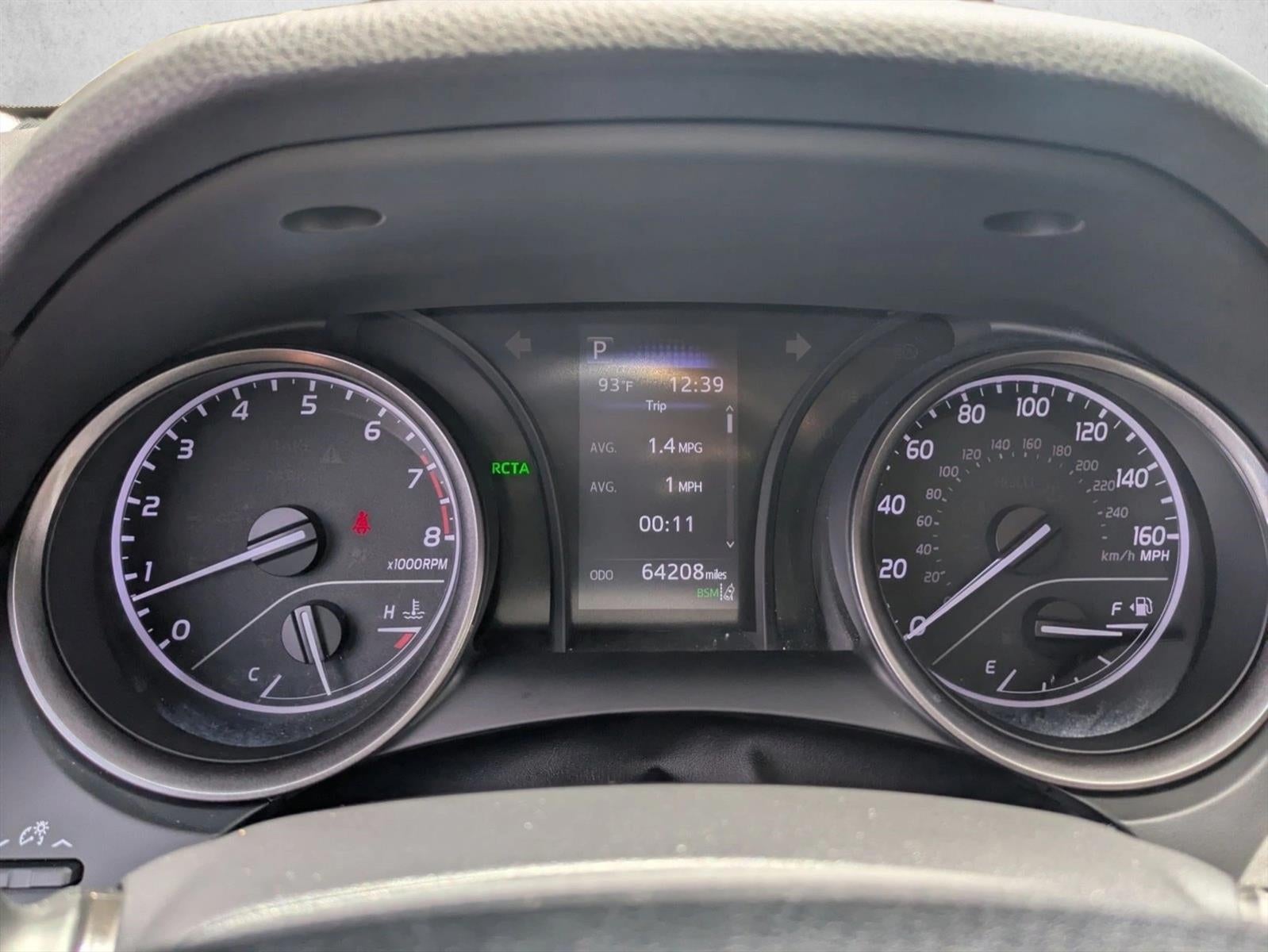 2022 Toyota Camry SE Auto (SE)