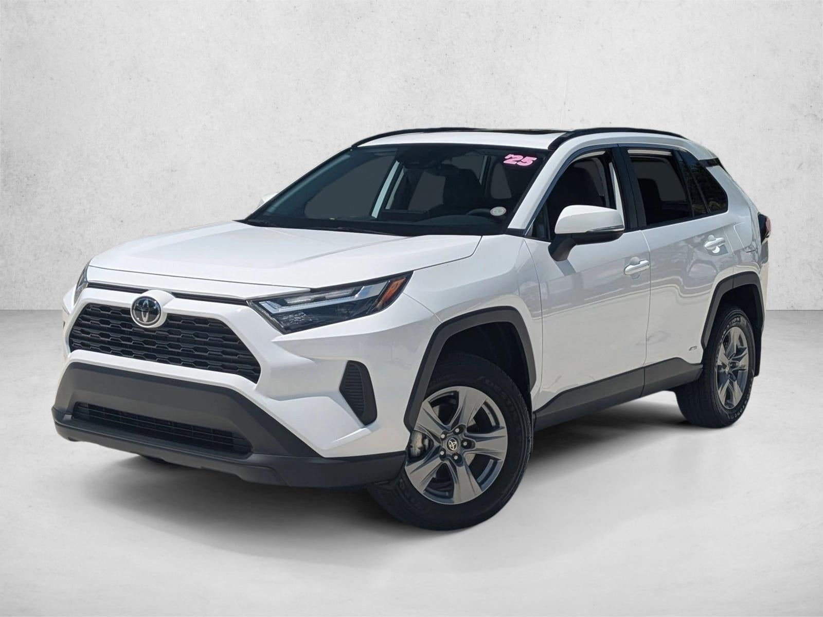 2025 Toyota RAV4 Hybrid XLE AWD (Natl)