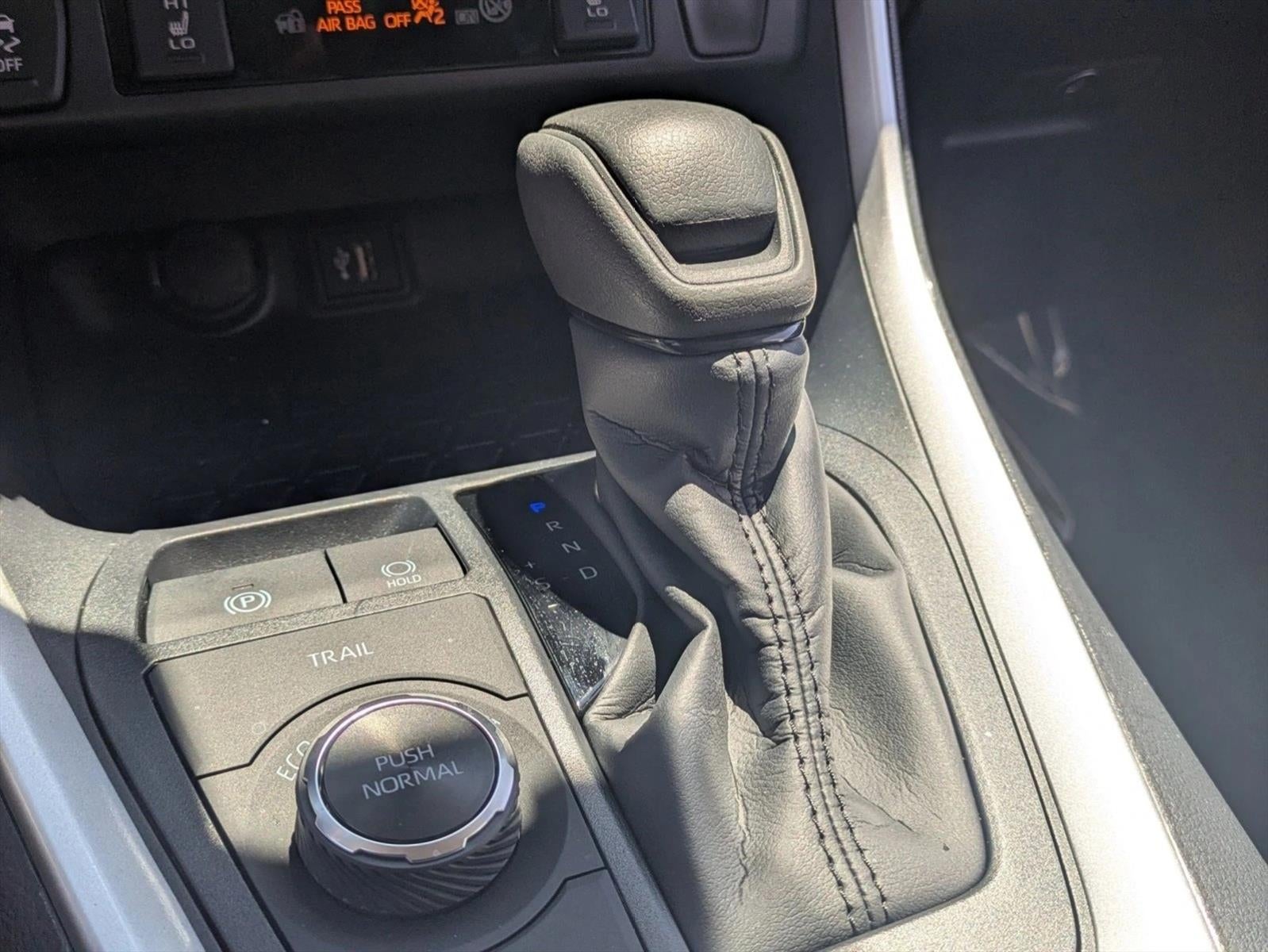 2025 Toyota RAV4 Hybrid XLE AWD (Natl)