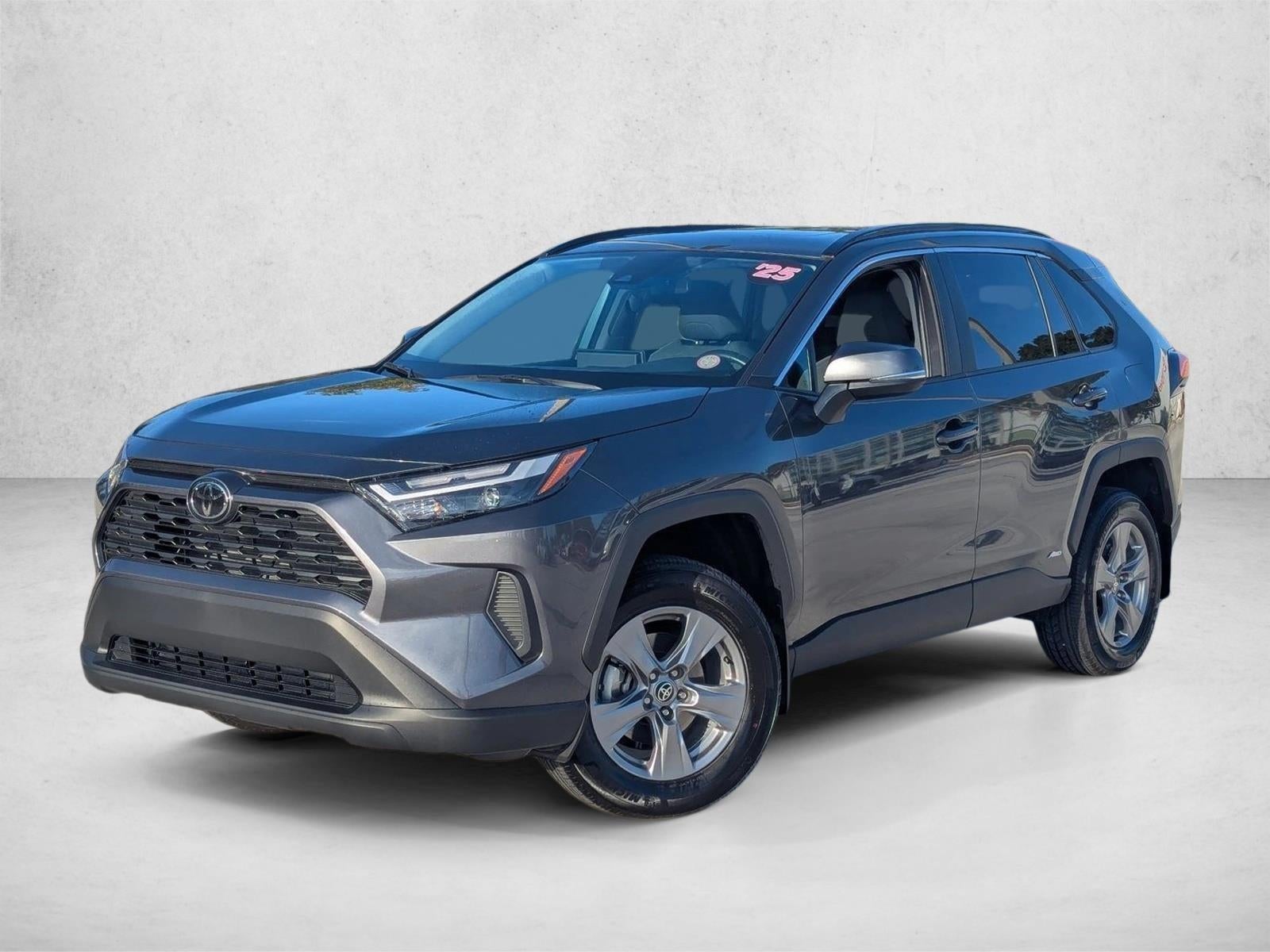 2025 Toyota RAV4 Hybrid XLE AWD (Natl)