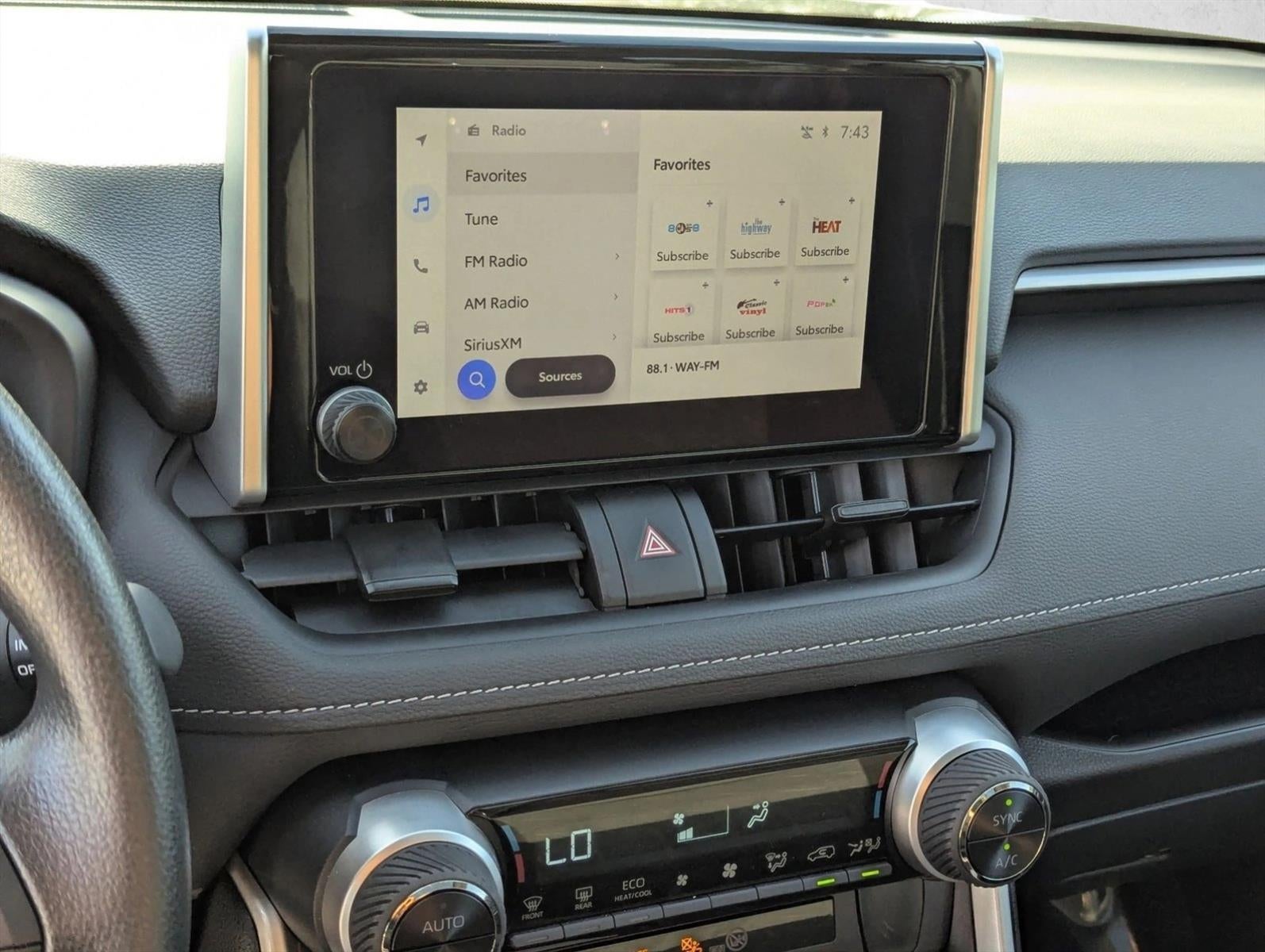 2025 Toyota RAV4 Hybrid XLE AWD (Natl)