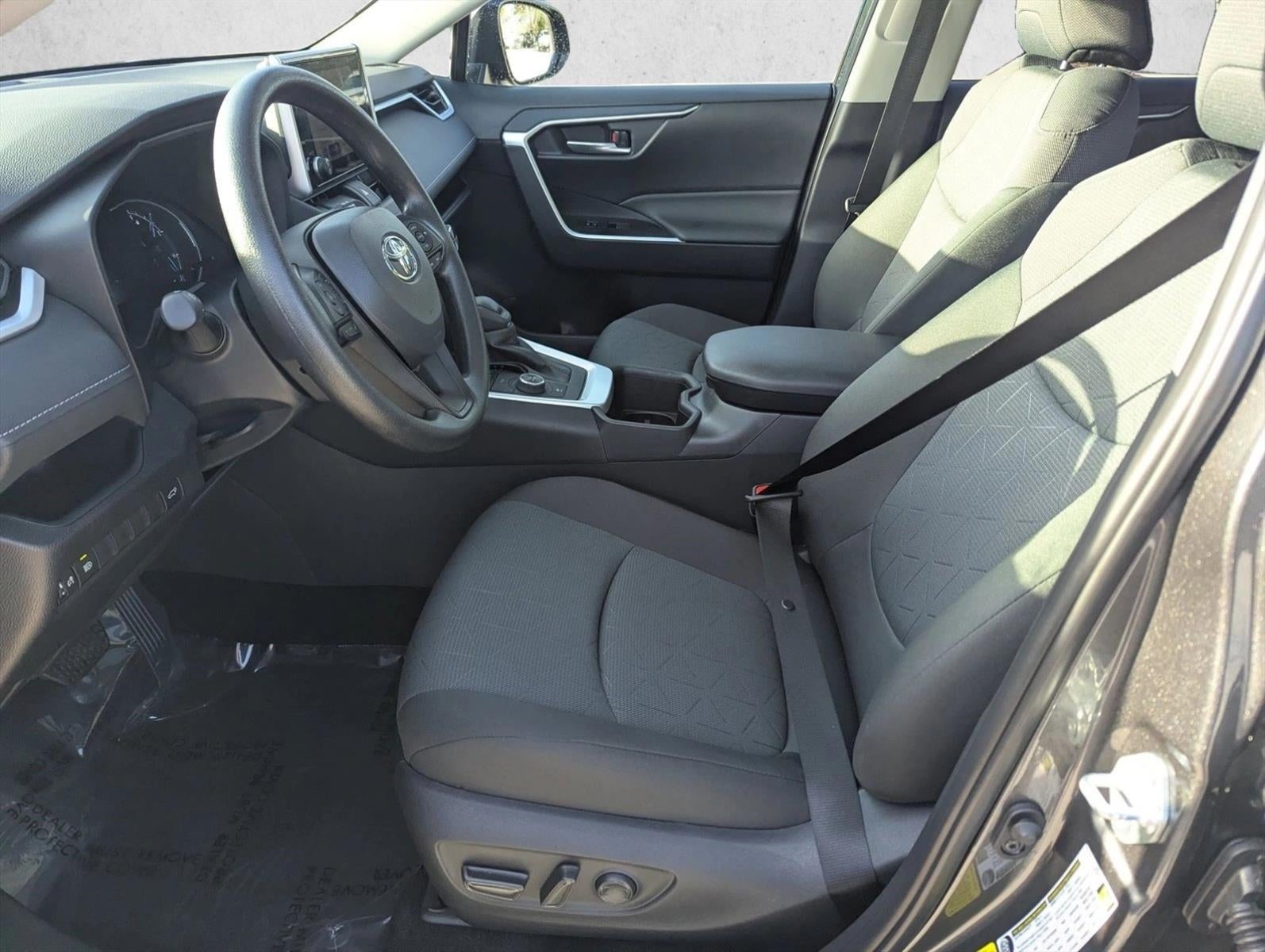 2025 Toyota RAV4 Hybrid XLE AWD (Natl)