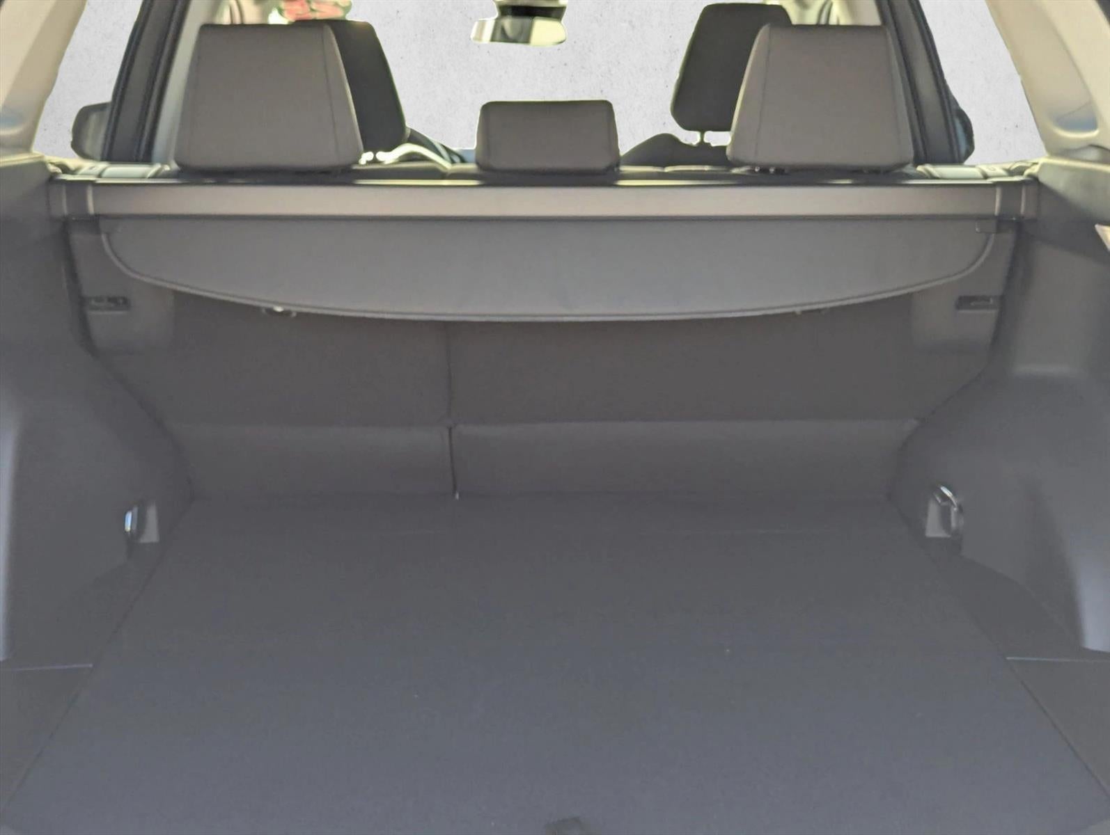 2025 Toyota RAV4 Hybrid XLE AWD (Natl)