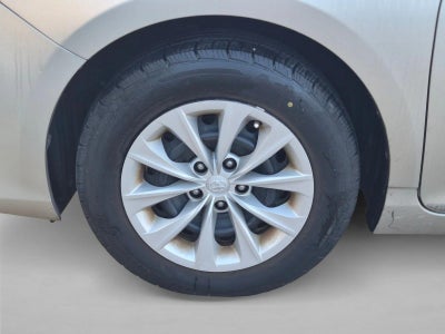 2016 Toyota Camry 4dr Sdn I4 Auto LE (SE)
