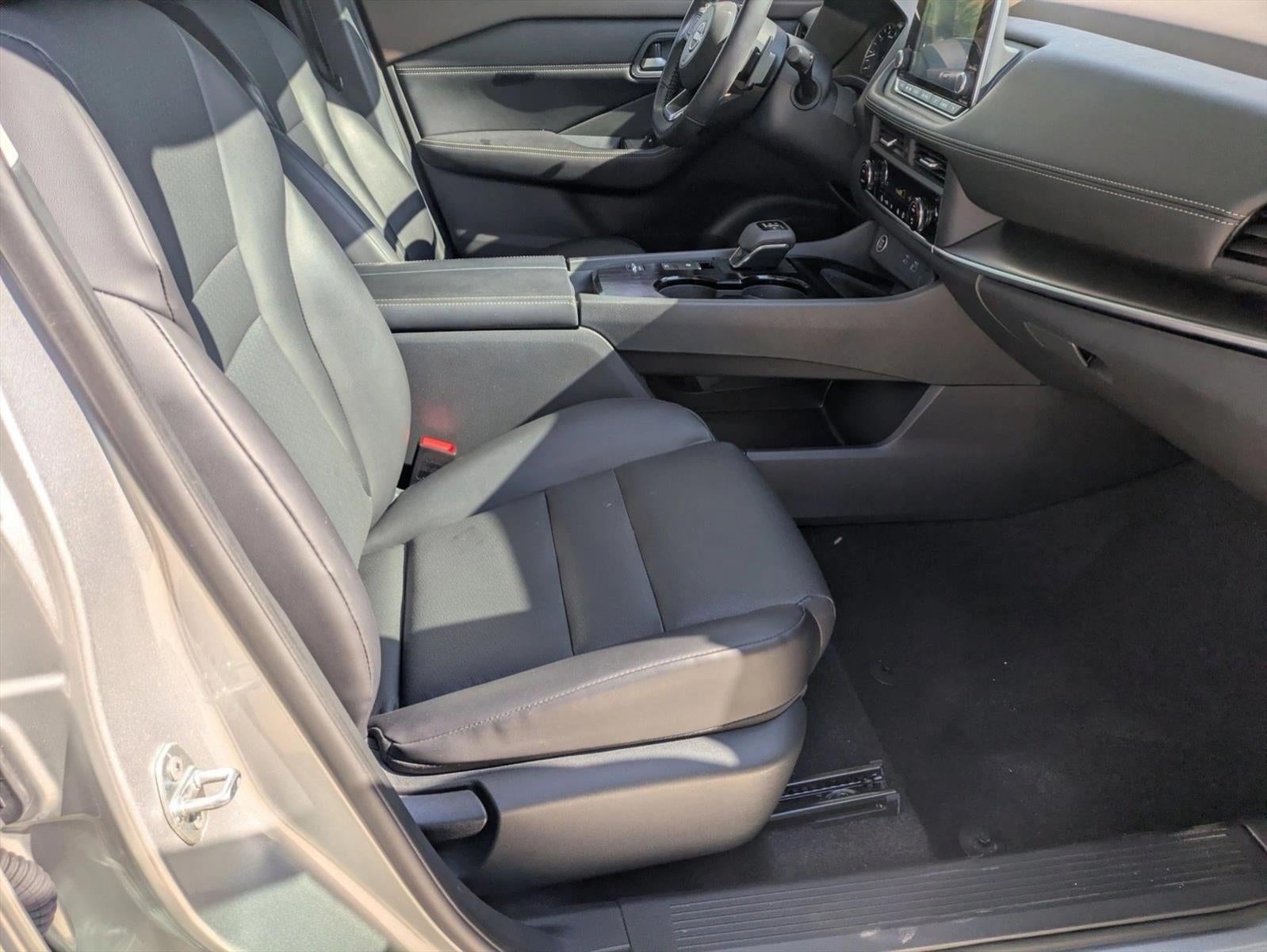 2023 Nissan Rogue FWD SV