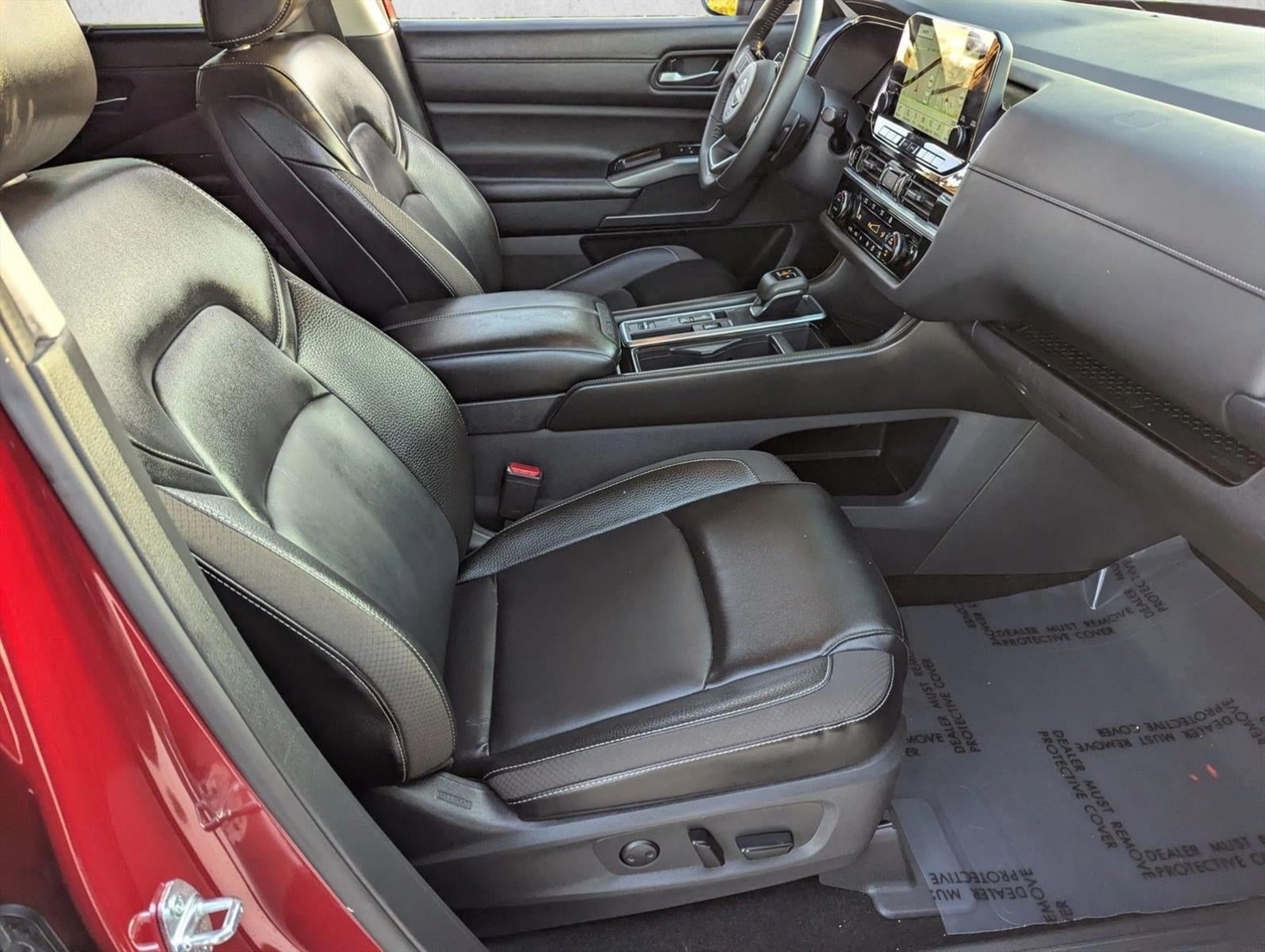 2024 Nissan Pathfinder SL 2WD