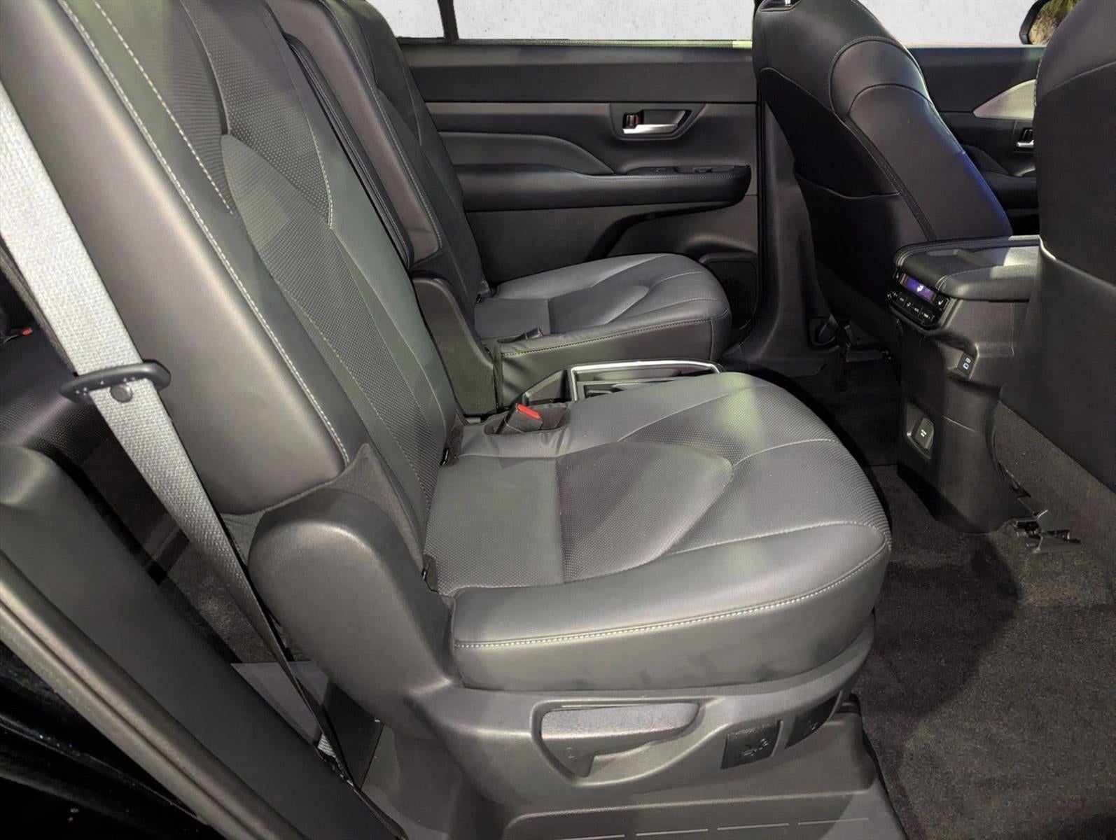 2024 Toyota Grand Highlander Limited AWD (Natl)