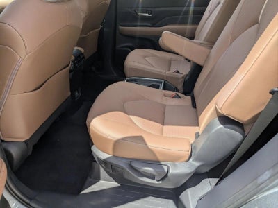 2025 Toyota Grand Highlander Platinum AWD (Natl)