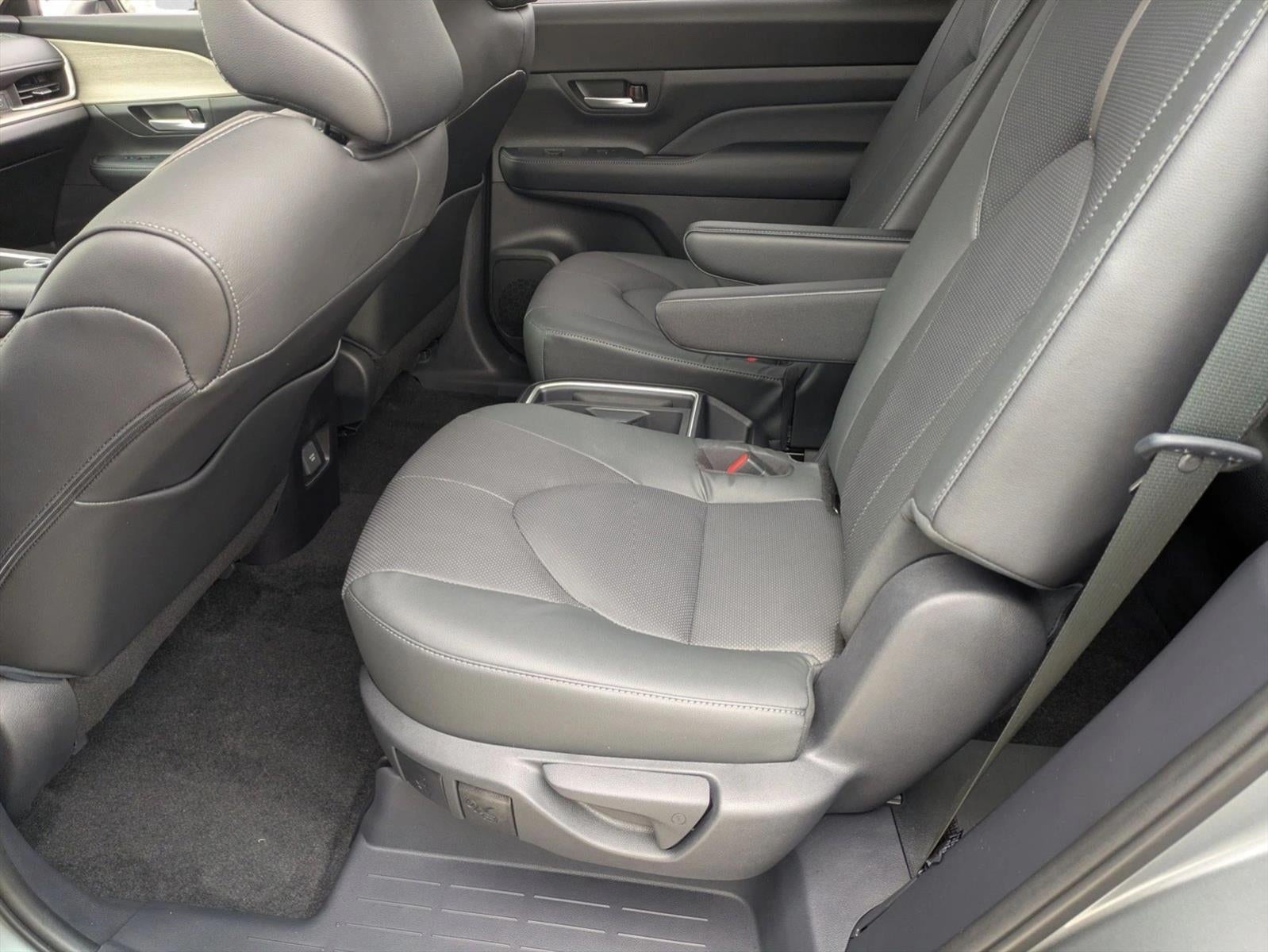 2025 Toyota Grand Highlander Platinum AWD (Natl)