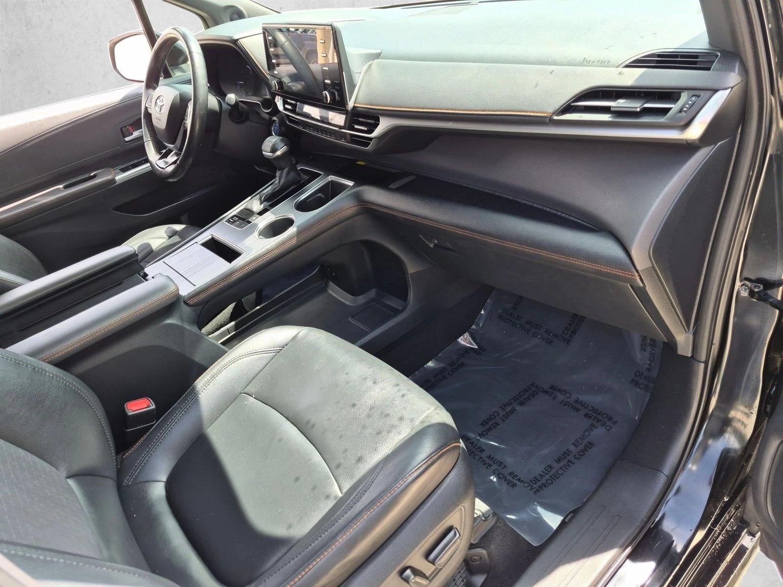 2021 Toyota Sienna XSE FWD 7-Passenger (Natl)