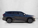 2021 Toyota Highlander Platinum AWD (Natl)