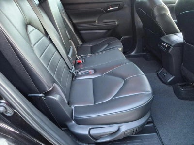2021 Toyota Highlander XLE FWD (Natl)