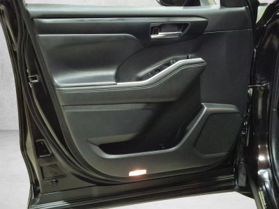 2021 Toyota Highlander XLE FWD (Natl)