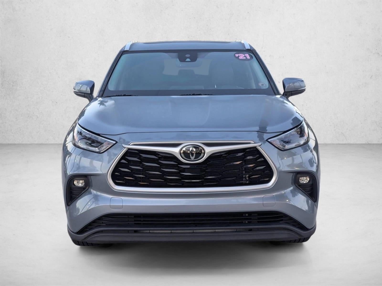 2021 Toyota Highlander XLE FWD (Natl)