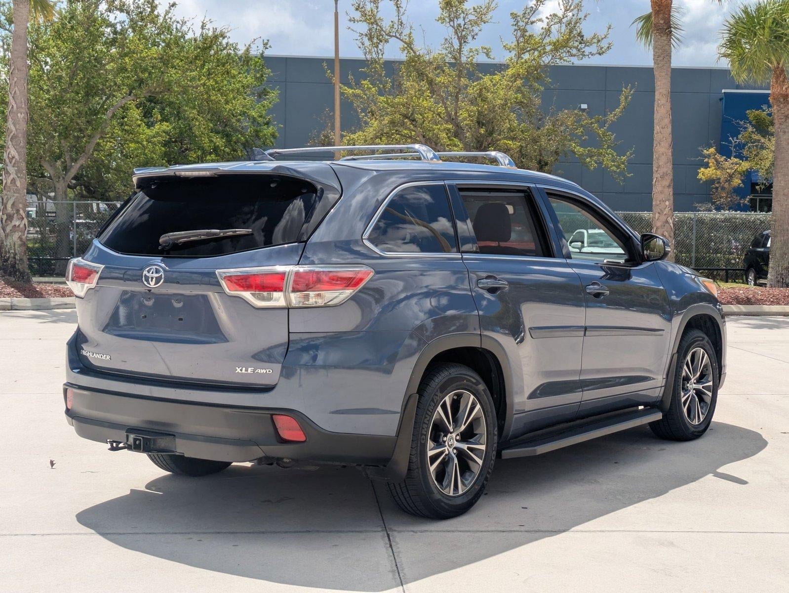 2016 Toyota Highlander AWD 4dr V6 XLE (Natl)