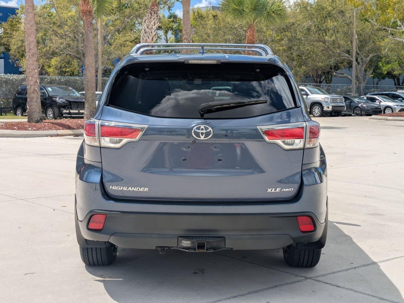 2016 Toyota Highlander AWD 4dr V6 XLE (Natl)