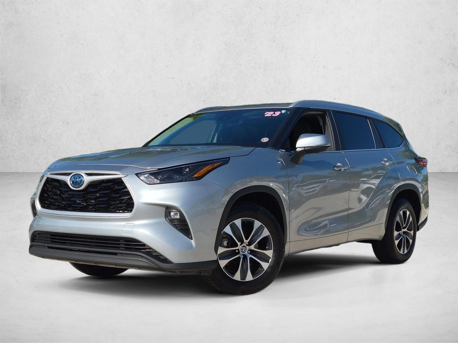 2023 Toyota Highlander Hybrid XLE FWD (Natl)