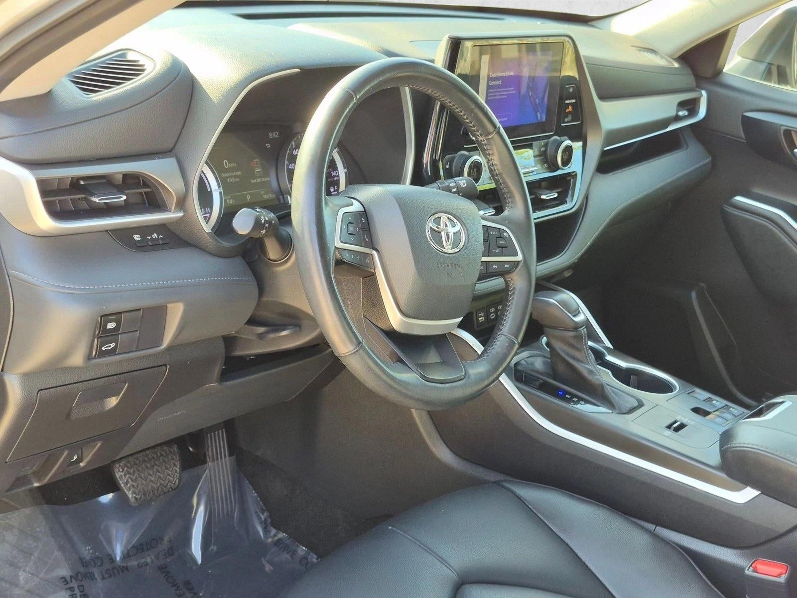 2023 Toyota Highlander Hybrid XLE FWD (Natl)