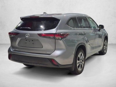2026 Toyota Highlander Hybrid XLE AWD (Natl)