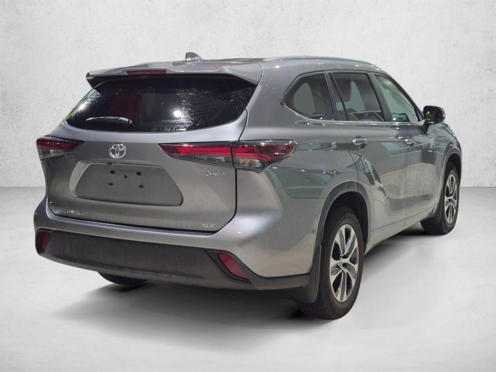 2026 Toyota Highlander Hybrid XLE AWD (Natl)