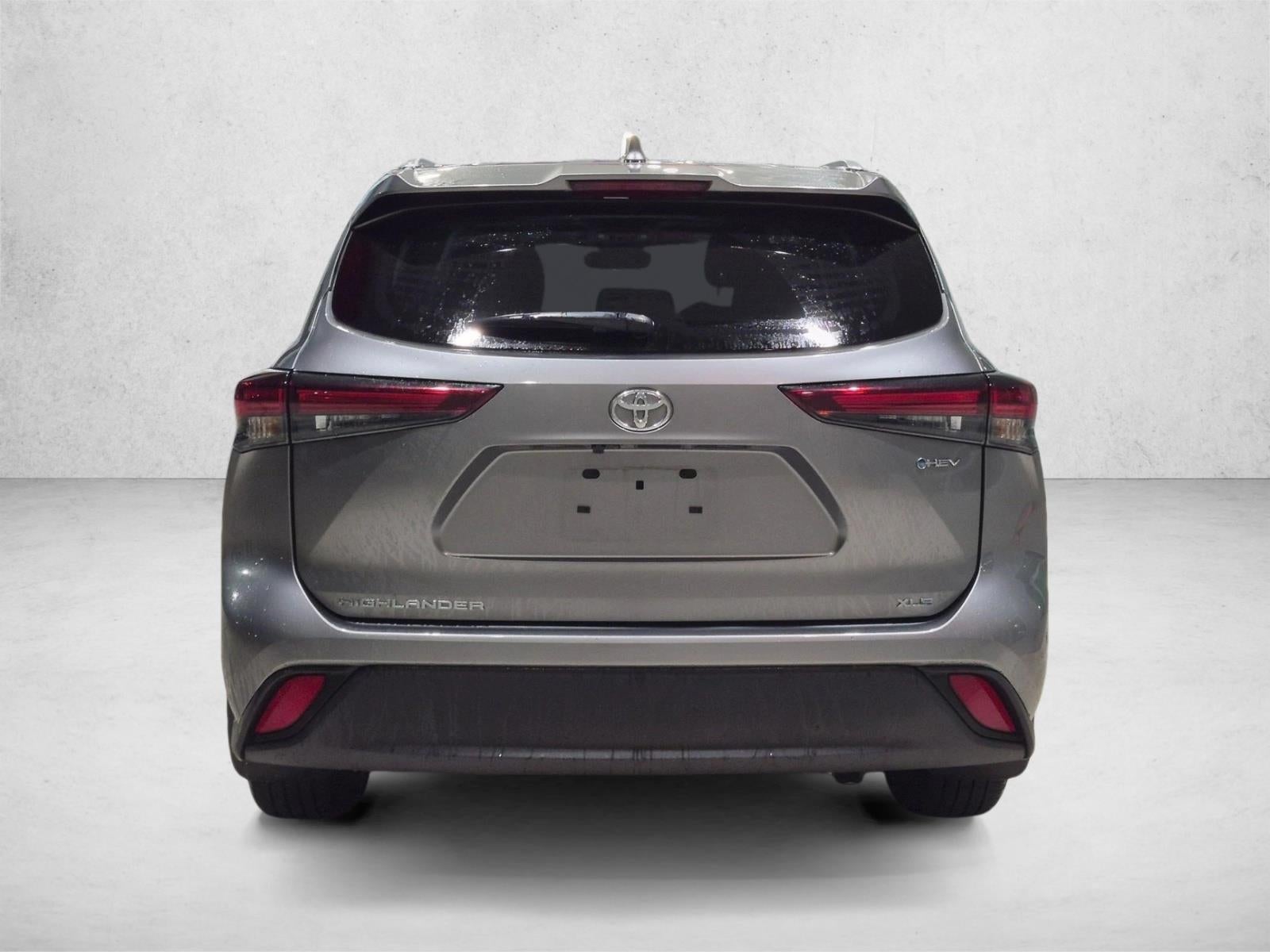 2026 Toyota Highlander Hybrid XLE AWD (Natl)