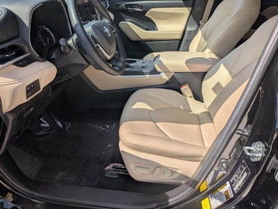 2023 Toyota Highlander XLE FWD (Natl)