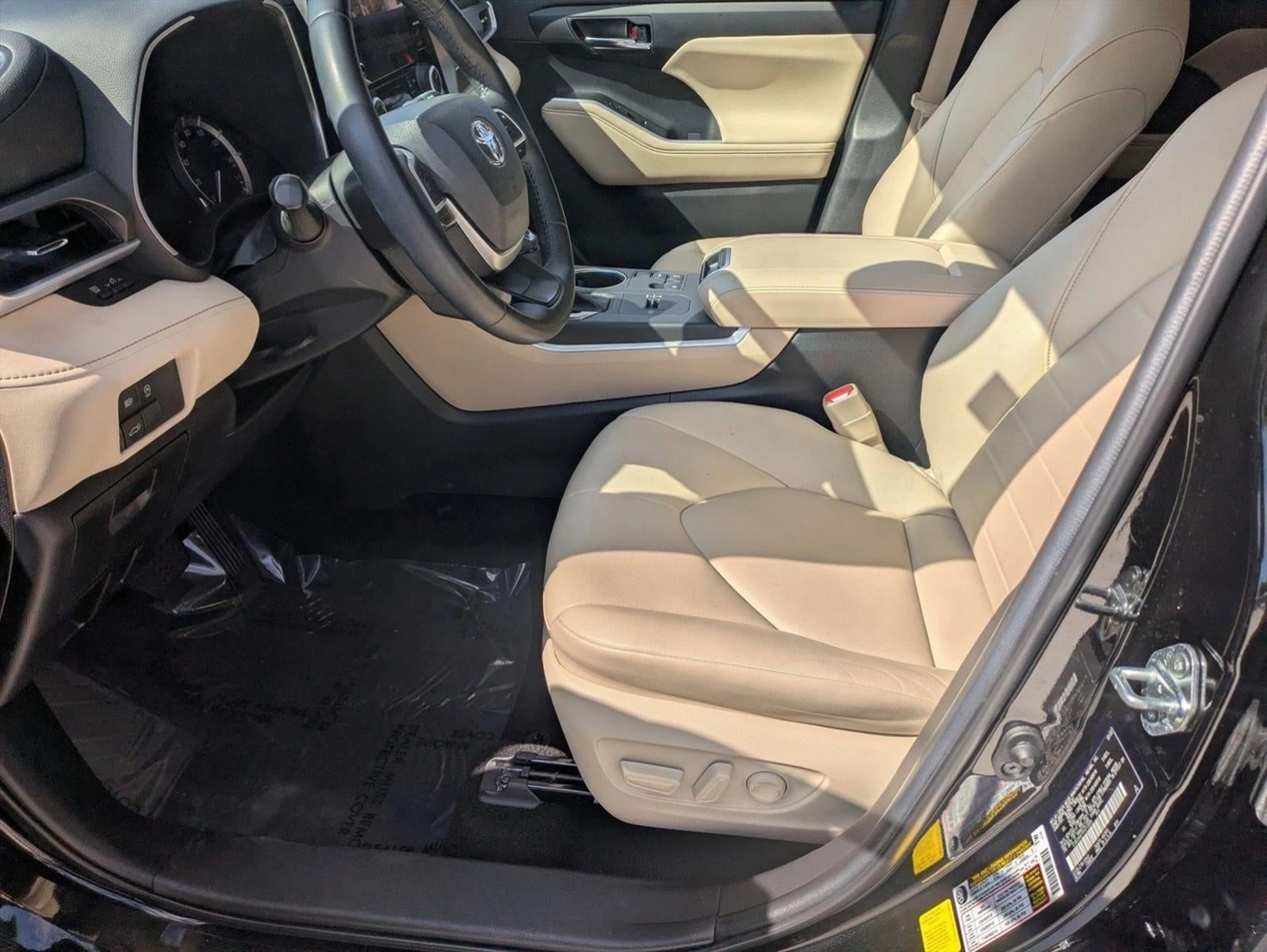 2023 Toyota Highlander XLE FWD (Natl)