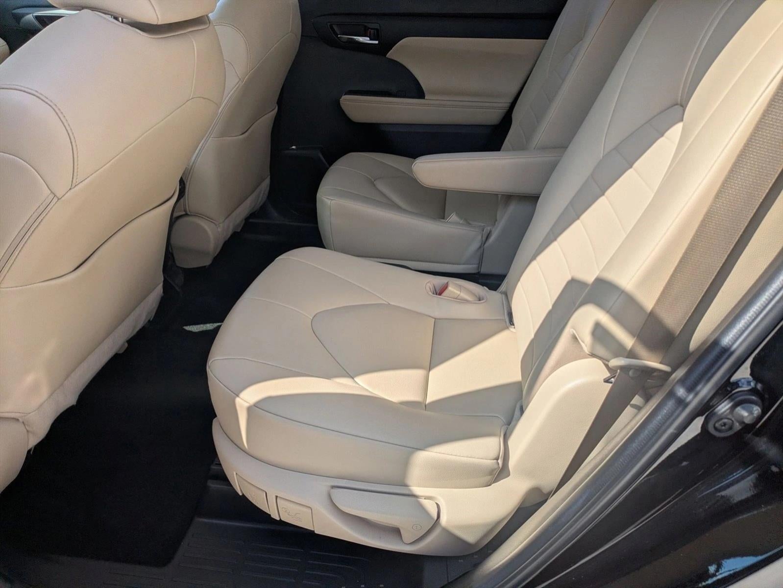 2023 Toyota Highlander XLE FWD (Natl)