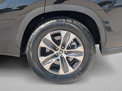 2023 Toyota Highlander XLE FWD (Natl)