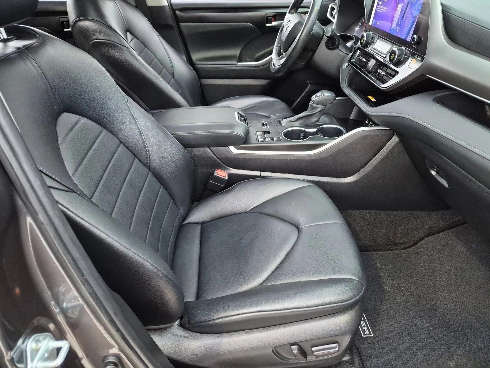 2024 Toyota Highlander XLE FWD (Natl)
