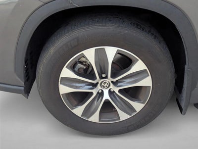 2024 Toyota Highlander XLE FWD (Natl)
