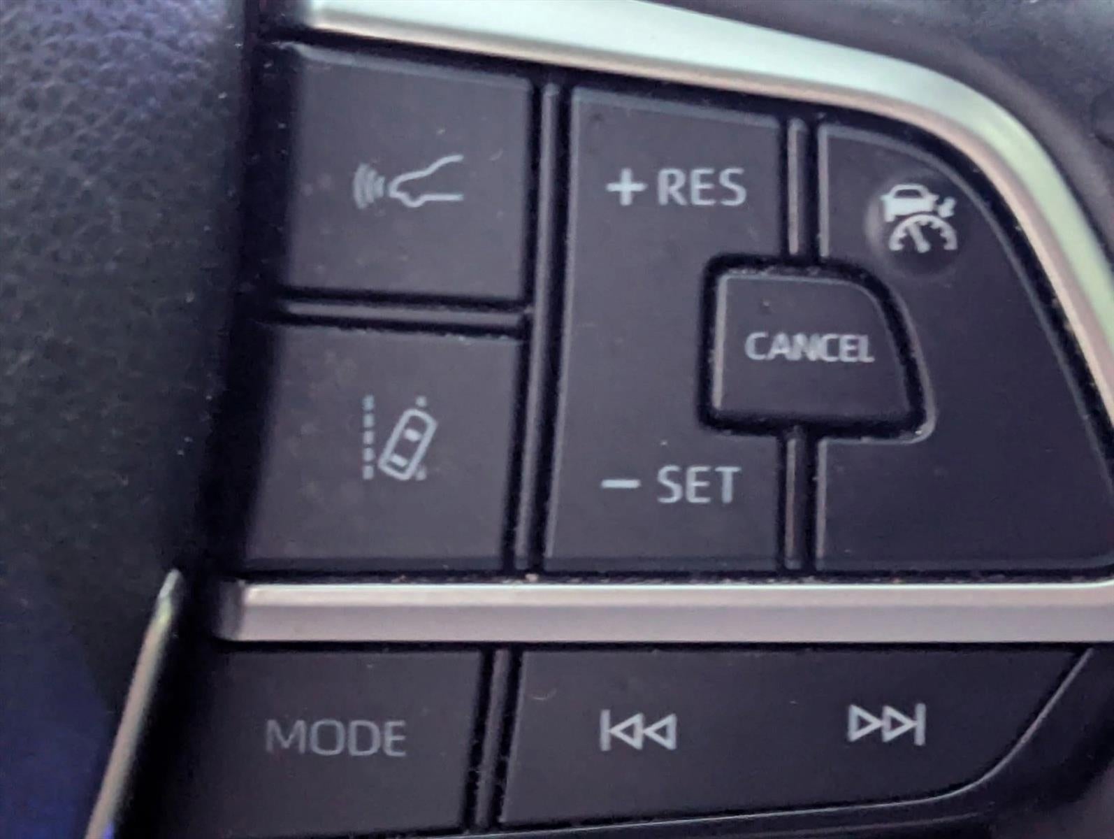 2024 Toyota Highlander XLE FWD (Natl)