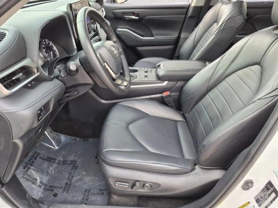 2023 Toyota Highlander XLE FWD (Natl)